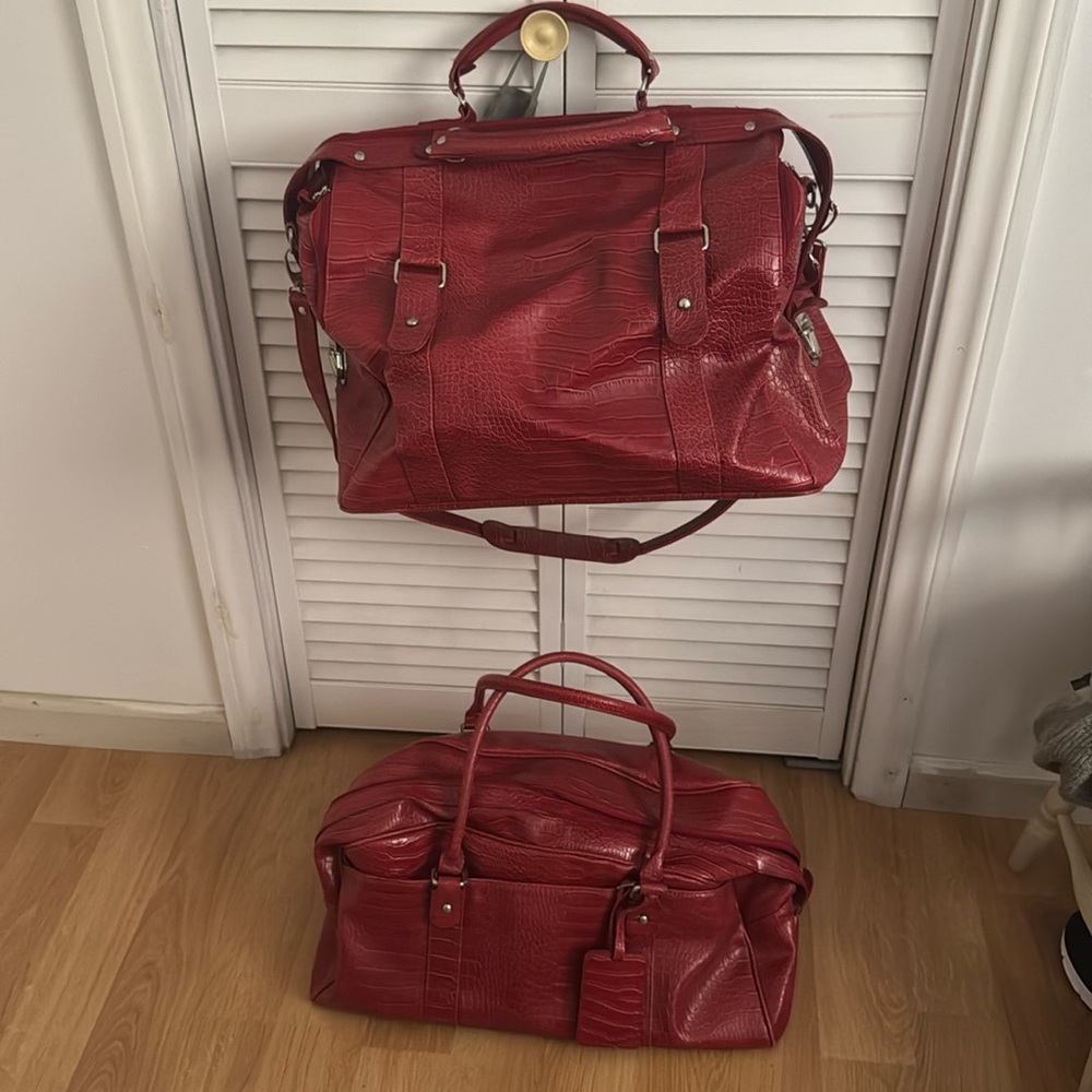 Red faux snake skin 2-piece weekender set.